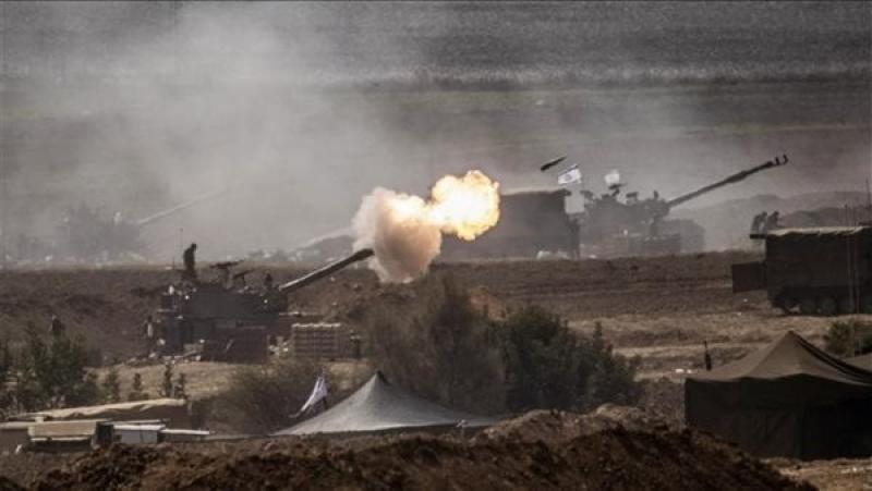 مدفعية الاحتلال تستهدف محيط دوار زعرب غرب رفح الفلسطينية