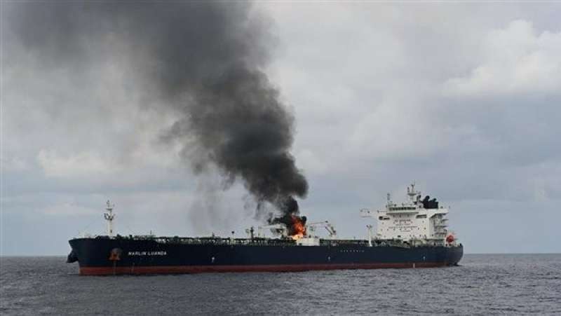 شركات الشحن: يجب اتخاذ إجراءات في البحر الأحمر لوقف هجمات الحوثيون