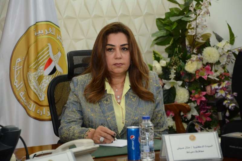 وزيرة التنمية المحلية تستقبل محافظ دمياط بمقر الوزارة
