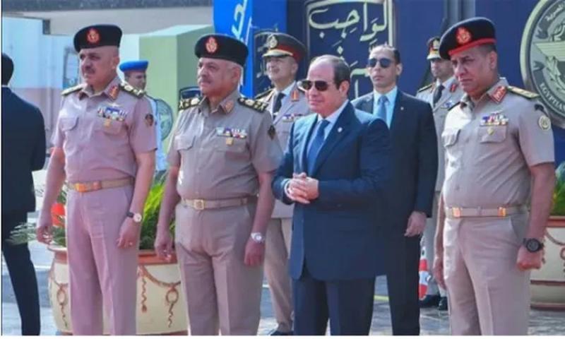 أحمد موسى يكشف تفاصيل جولة الرئيس السيسي في الأكاديمية العسكرية