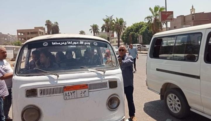 شرطة إمبابة تلقي القبض على سائق خالف تعريفة الركوب المقررة وتشاجر مع الركاب